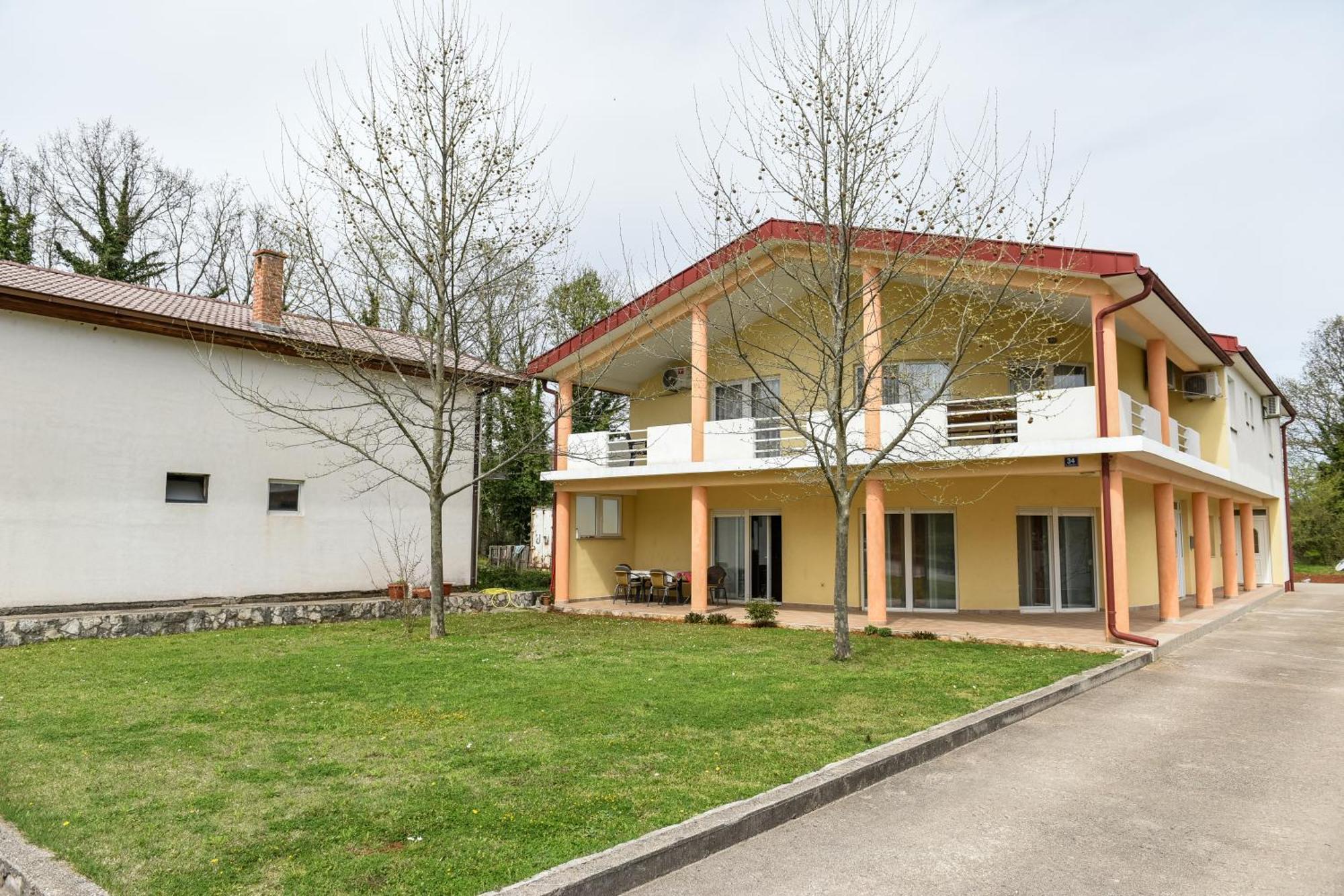 Apartments And Rooms Mara I Pavo Međugorje Eksteriør billede